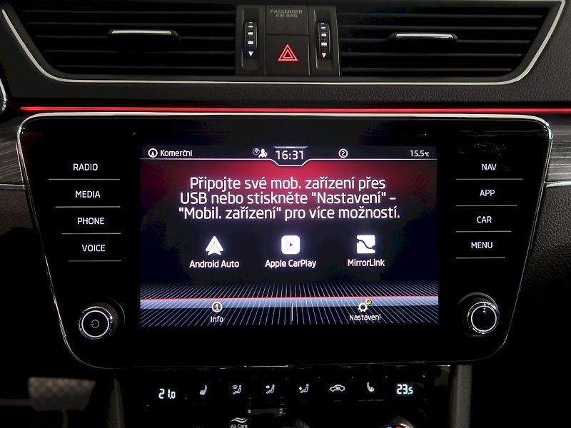 Škoda Superb (2021) STYLE 2.0TDI 147KW 4x4 DSG LED - fotka 26 z 36