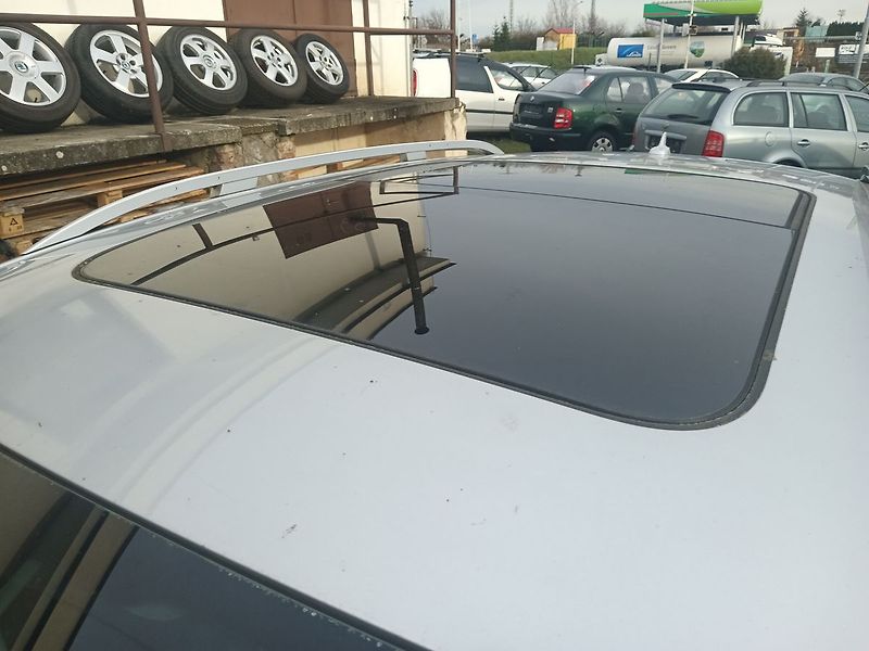 Audi A4 2.0 TDI ALLROAD 4x4 Panorama - fotka 9 z 22