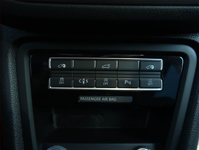 Volkswagen Sharan (2018) Highline 2.0 TDI BMT, 7 míst - fotka 17 z 23