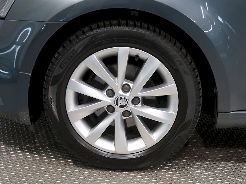 Škoda Octavia (2018) AMBITION 1.6TDI 85KW DSG - fotka 12 z 30