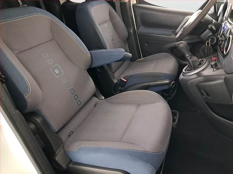 Citroën Berlingo (2009) 1.6 HDi, 5Míst, ČR - fotka 9 z 16
