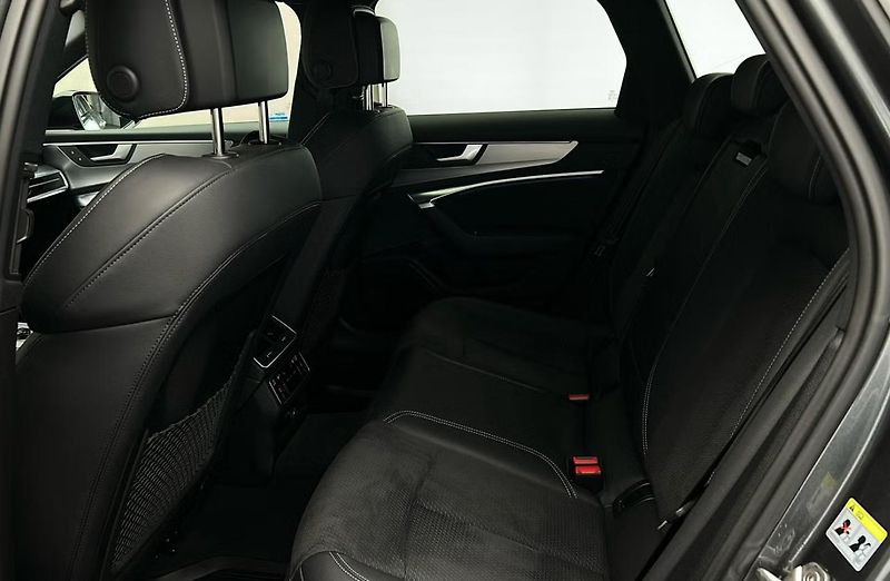 Audi A6 Avant 55 e TFSI Q S-Line Matrix Taž  - fotka 13 z 29