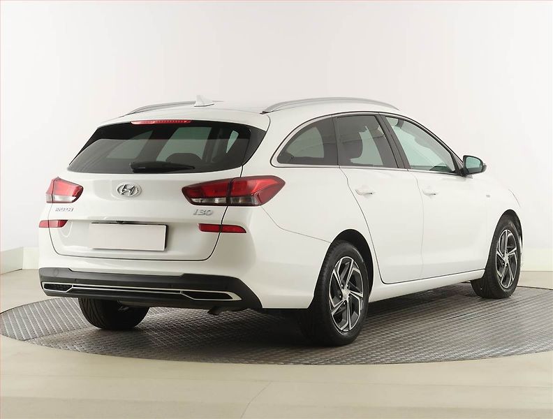 Hyundai i30 (2022) Smart 1.5 T-GDI MHEV - fotka 5 z 20