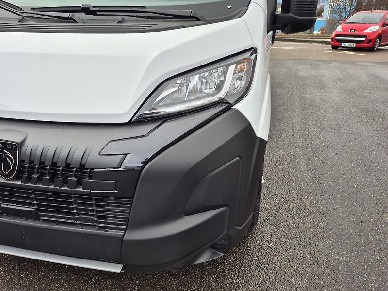 Peugeot Boxer (2026) 4350 L4H2 BlueHDi 180k S&S MAN - fotka 10 z 20