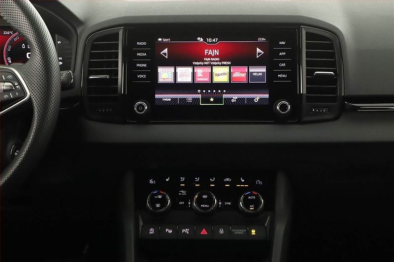 Škoda Karoq (2025) 1.5 TSI, Sportline, Navigace - fotka 9 z 20