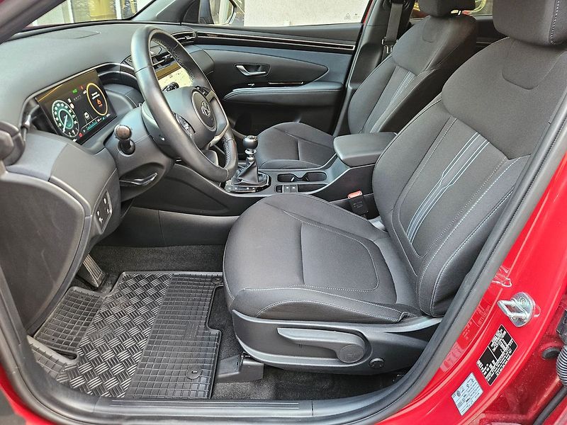 Hyundai Tucson 1,6 CRDi, Smart Navi, 2.maj. - fotka 10 z 36
