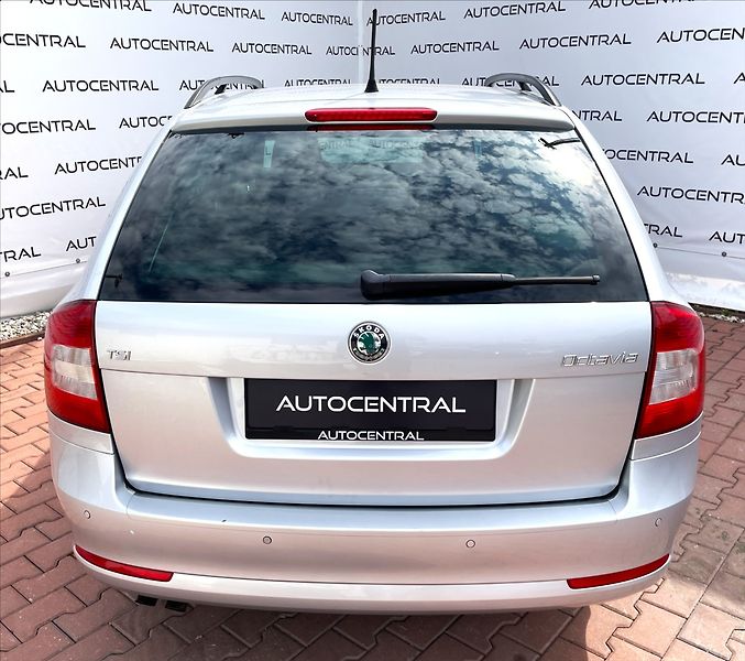 Škoda Octavia 1,4 tsi Style 90kw 1.majitel - fotka 5 z 21