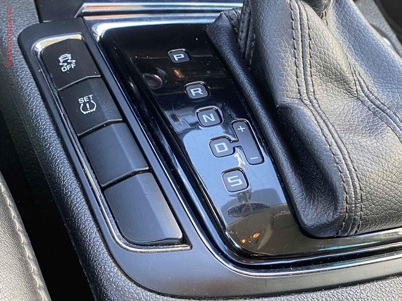 Škoda Superb (2014) 3.6FSi 4x4, Outdoor, DSG - fotka 13 z 17