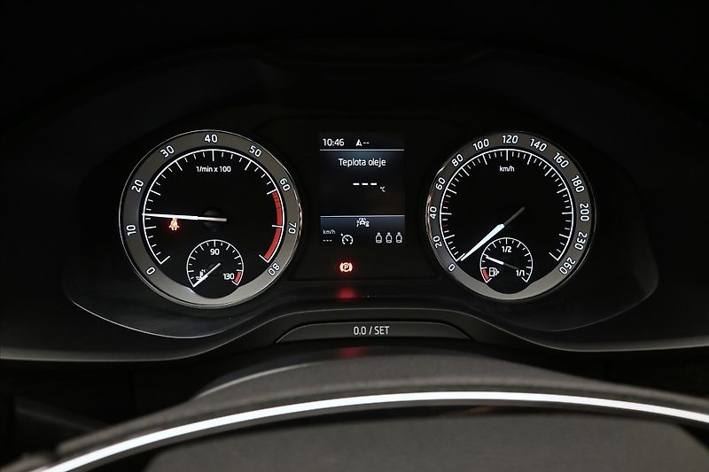 Škoda Kodiaq 1,5 TSI 110 kW TAŽNÉ NAVI Záru - fotka 16 z 31
