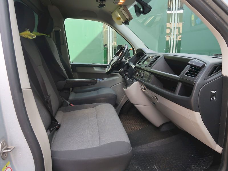 Volkswagen Transporter (2019) T6 2.0TDI 150KW - fotka 15 z 25