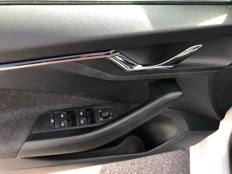 Škoda Scala 1.0TSI STYLE - fotka 15 z 28