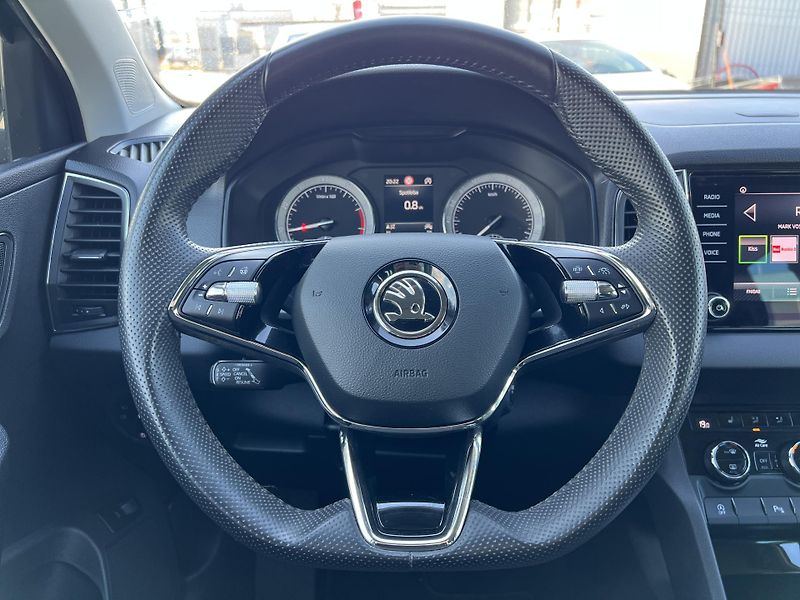 Škoda Karoq Style 1.5TSi NAVI KAMERA ALU - fotka 16 z 44