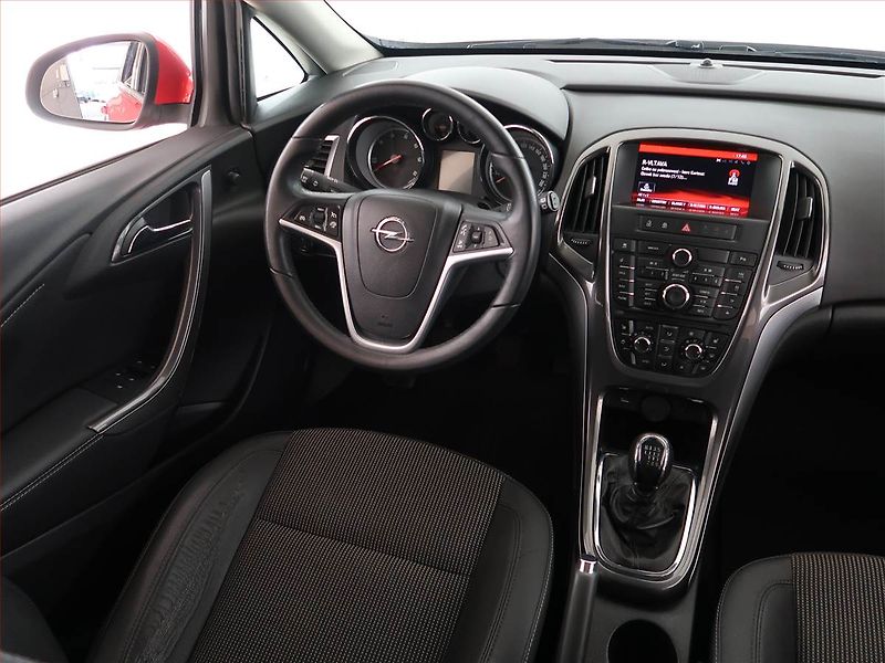 Opel Astra (2014) 1.6 CDTI, ČR,1.maj, Tempomat - fotka 7 z 18