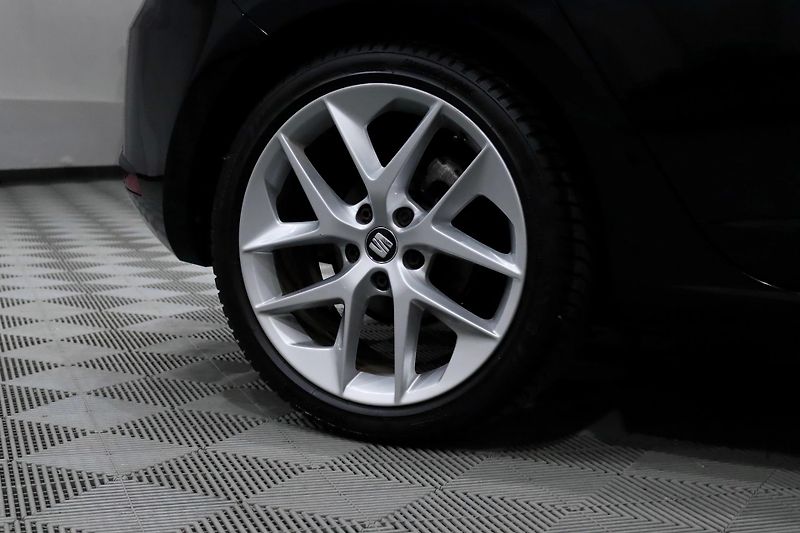 Seat Leon 1.4 TSI 92 kW FR - fotka 8 z 34