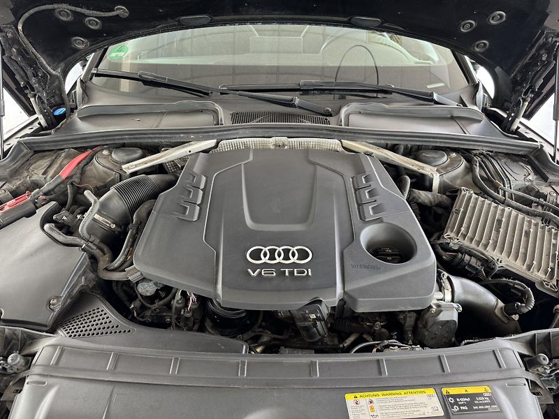 Audi A5 3,0TDI Q*200kW*S-LINE*KeyLess - fotka 38 z 38