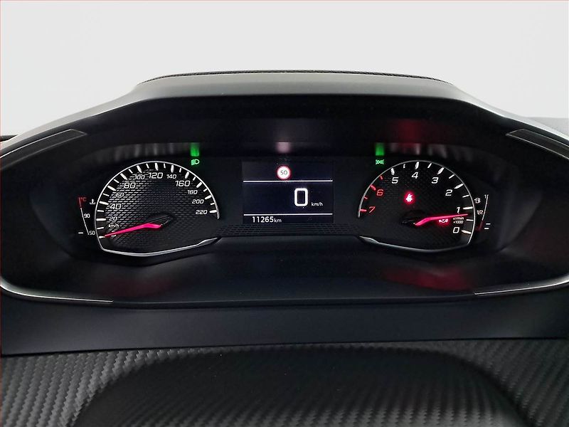 Peugeot 2008 (2024) Active 1.2 PureTech - fotka 11 z 18