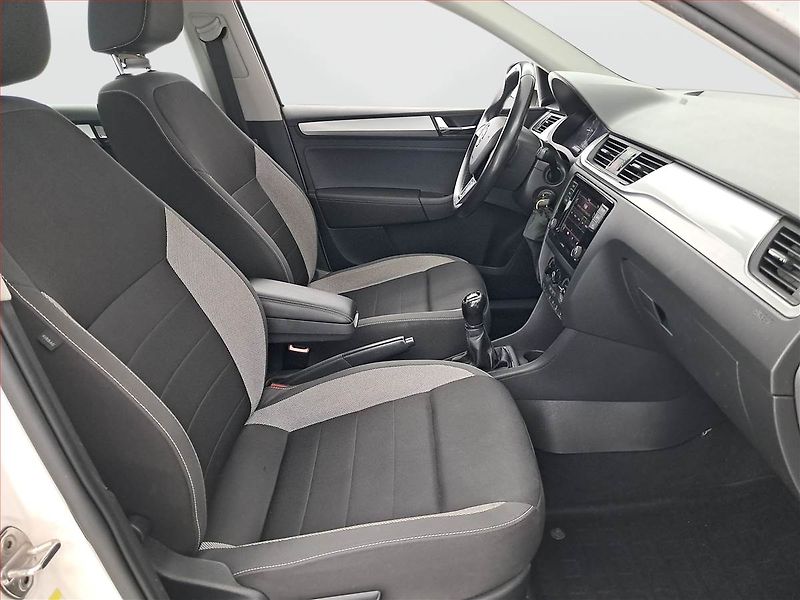 Škoda Rapid (2018) 1.4 TDI, Tempomat - fotka 9 z 15