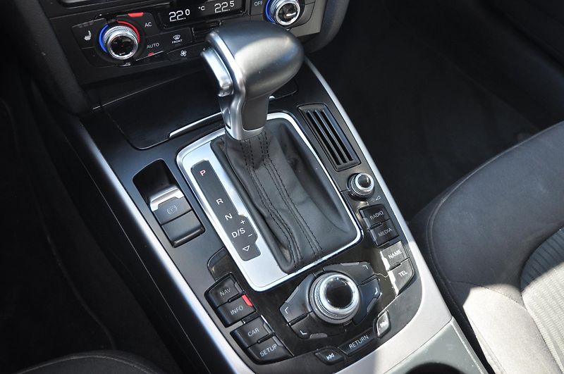 Audi A4 2.0TDi 110kW KOMBI Automat - fotka 18 z 20