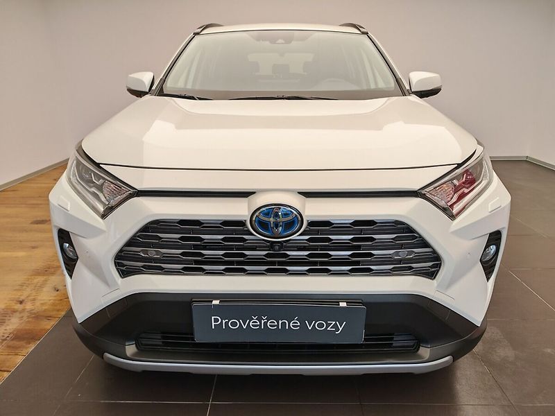 Toyota RAV4 Executiv, 4x4, Hybrid - fotka 2 z 43