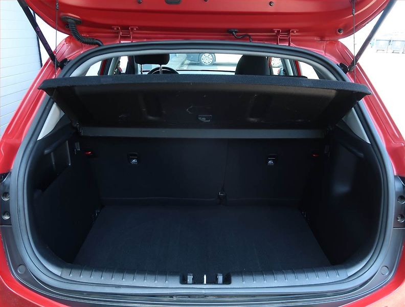 Kia Stonic (2018) Exclusive 1.25 CVVT, Tempomat - fotka 13 z 19