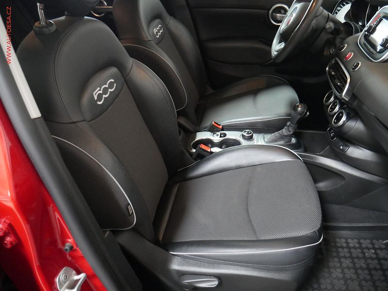 Fiat 500X (2017) 2.0 4x4, 2.maj,ČR, servis - fotka 12 z 21