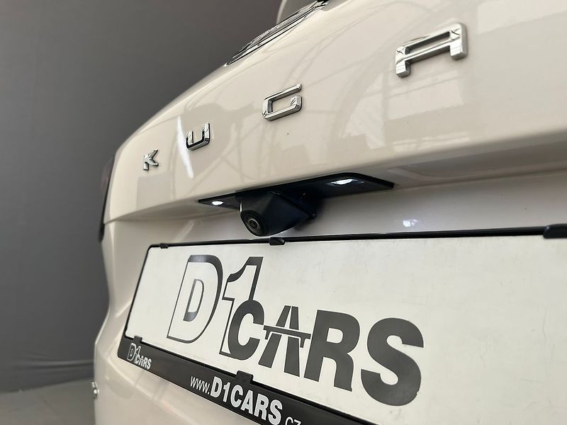 Ford Kuga 2,0 EB  140 kW AWD Titanium - fotka 37 z 58