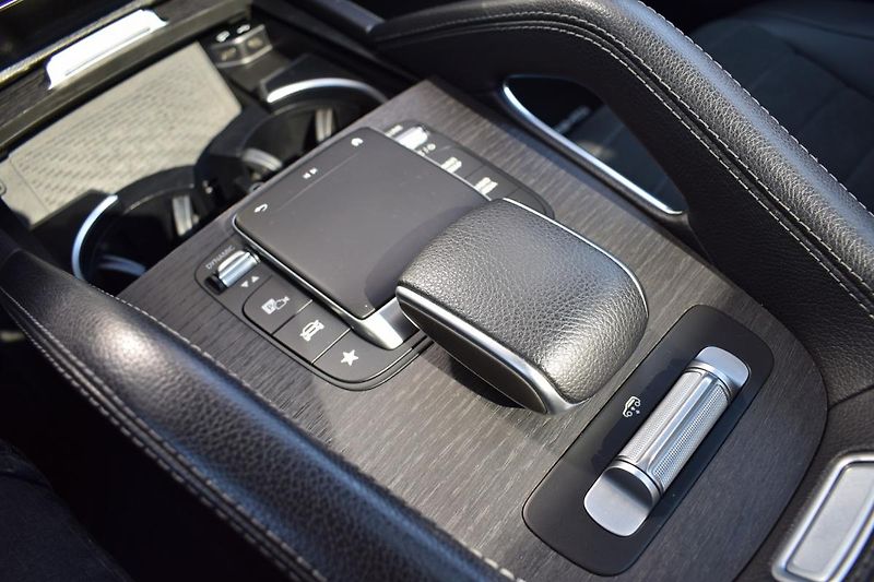 Mercedes-Benz GLE (2021) GLE 350d AMG/Night paket/Panor - fotka 27 z 50