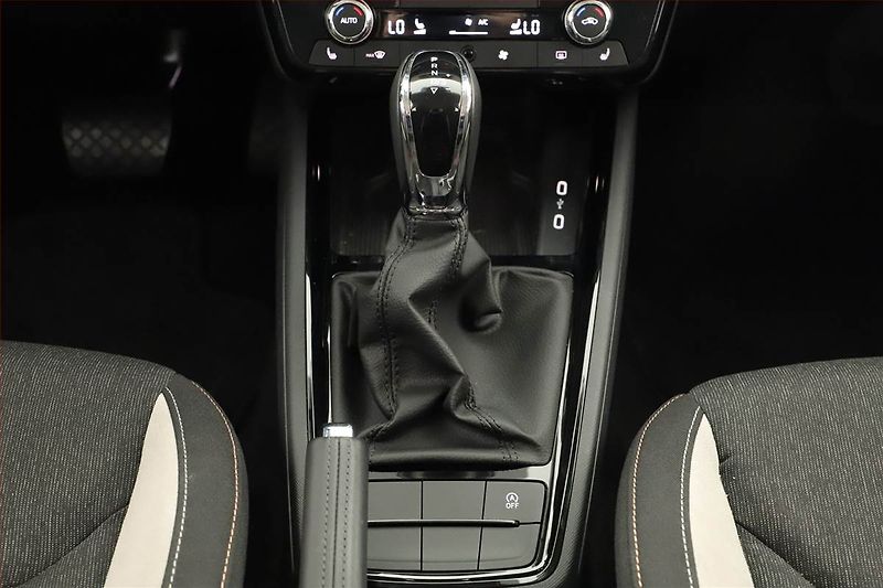 Škoda Scala (2025) 1.0 TSI, Top Selection, FullLe - fotka 12 z 16