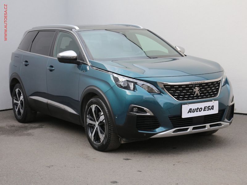 Peugeot 5008 (2019) 1.2, navi - fotka 1 z 3
