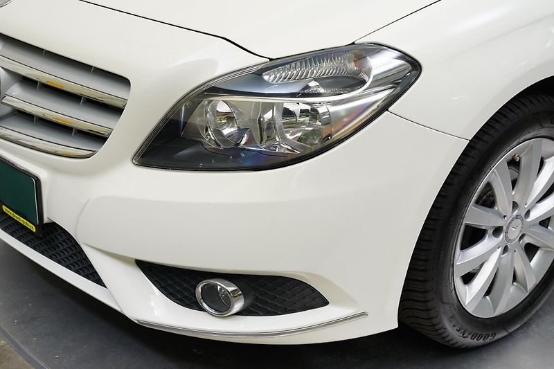 Mercedes-Benz Třídy B - fotka 8 z 23