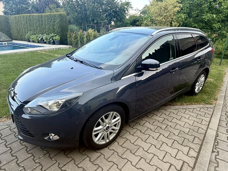 Ford Focus (2014) kombi 1.6TDCI - fotka 1 z 14