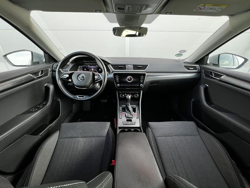 Škoda Superb 1.5TSI DSG Business 1.Maj DPH - fotka 7 z 25