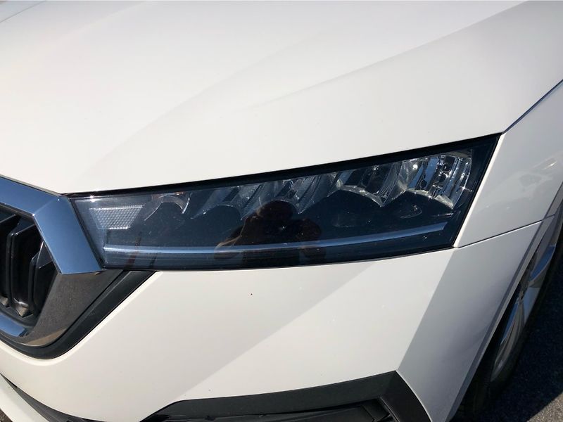 Škoda Octavia 2.0 TDI Ambition - fotka 24 z 28