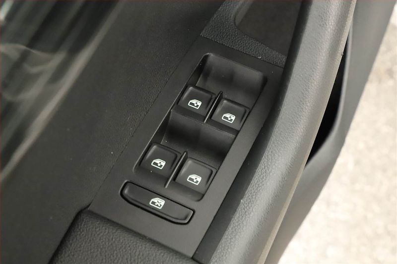 Škoda Octavia (2018) Ambition Plus 1.6 TDI - fotka 10 z 14