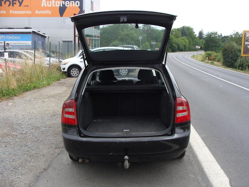 Škoda Octavia 1.9 TDi, 77 kW, 4x4, tažné - fotka 11 z 30
