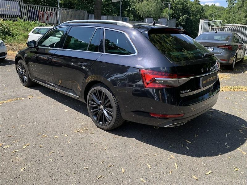 Škoda Superb 1,4 TSI iV - fotka 7 z 24
