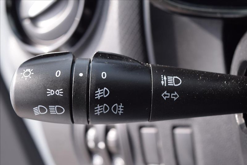 Renault Clio 1,2 i 54KW KLIMA ALU - fotka 34 z 47