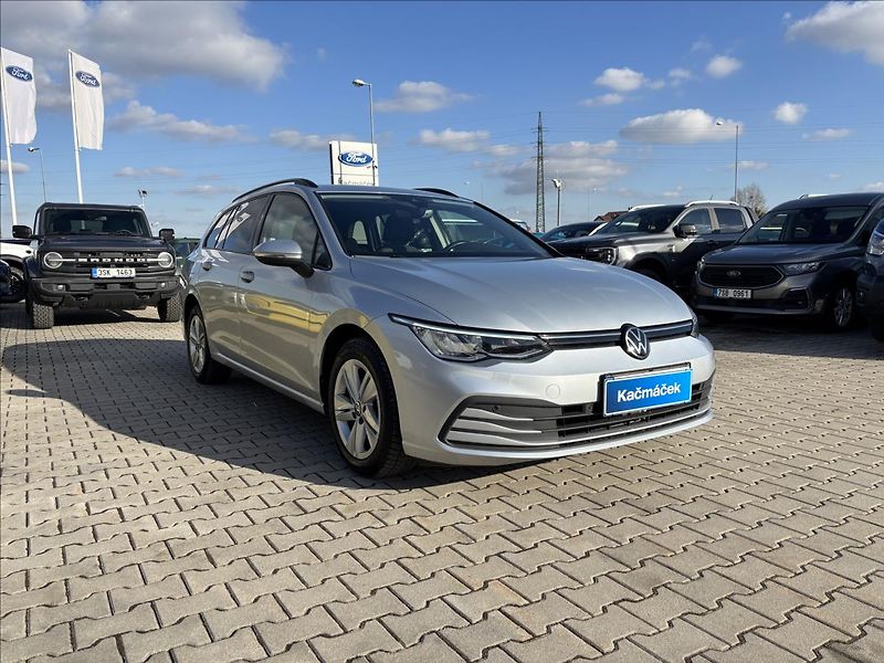 Volkswagen Golf 1,5 eTSI EVO 110 kW Life DSG - fotka 7 z 30