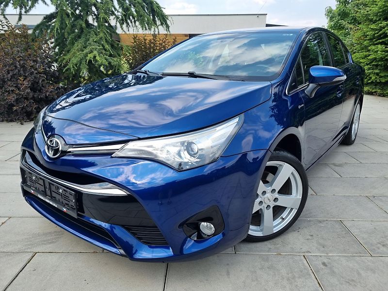Toyota Avensis (2016) 1.8 COMFORT,KAMERA,ALU - fotka 2 z 42