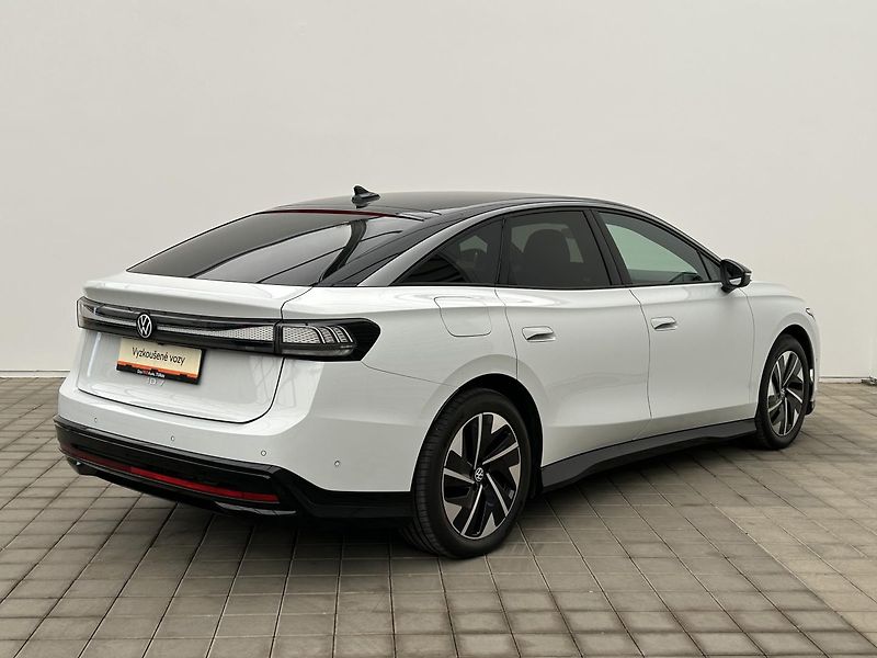 Volkswagen ID.7 Elektro Easy - fotka 2 z 31