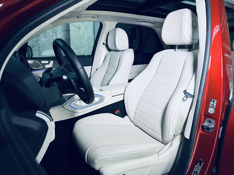 Mercedes-Benz GLE (2022) 350de*CZ*ZÁRUKA*SERVIS ZDARMA - fotka 31 z 35