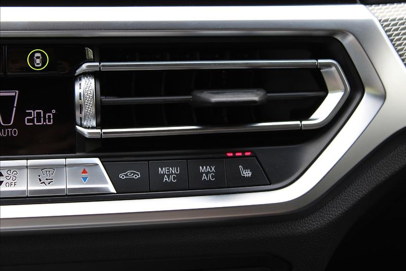 BMW Řada 3 320xd / M-PAKET / HUD / CZ - fotka 27 z 44
