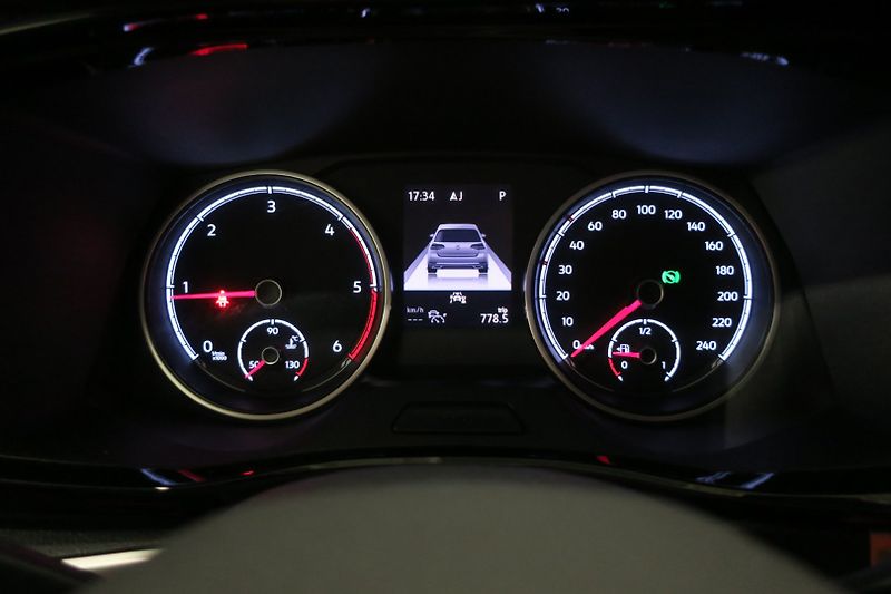 Volkswagen T6.1 (2023) California 2.0TDI 110kW Beach - fotka 16 z 50