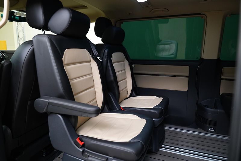 Volkswagen Multivan - fotka 27 z 30