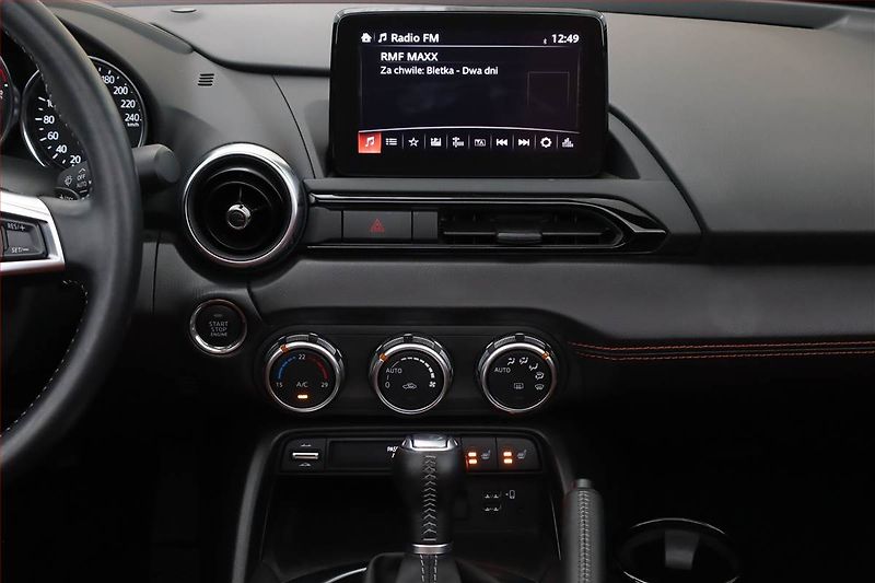 Mazda MX-5 (2023) 2.0 - fotka 11 z 19