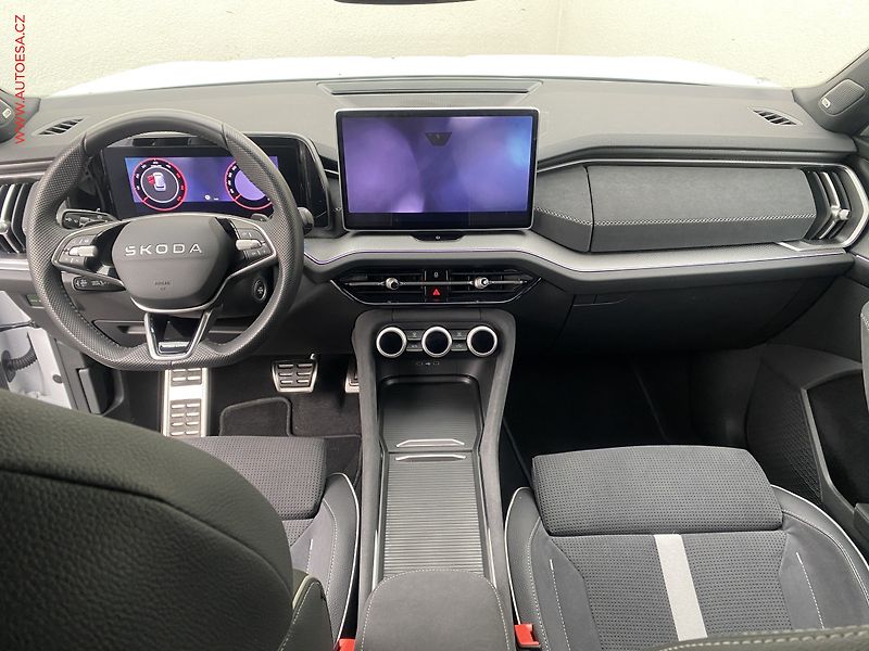 Škoda Kodiaq (2025) 2.0 TDi, 1.maj,ČR, SportLine - fotka 8 z 30