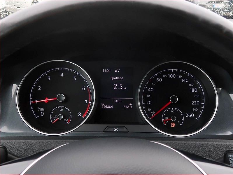 Volkswagen Golf (2020) Comfortline 1.5 TSI, Navi - fotka 11 z 17
