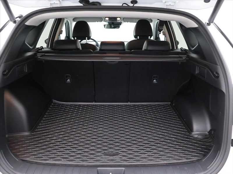 Hyundai Tucson 1,6 T-GDi 169kW 4x4 CZ Premium - fotka 10 z 39