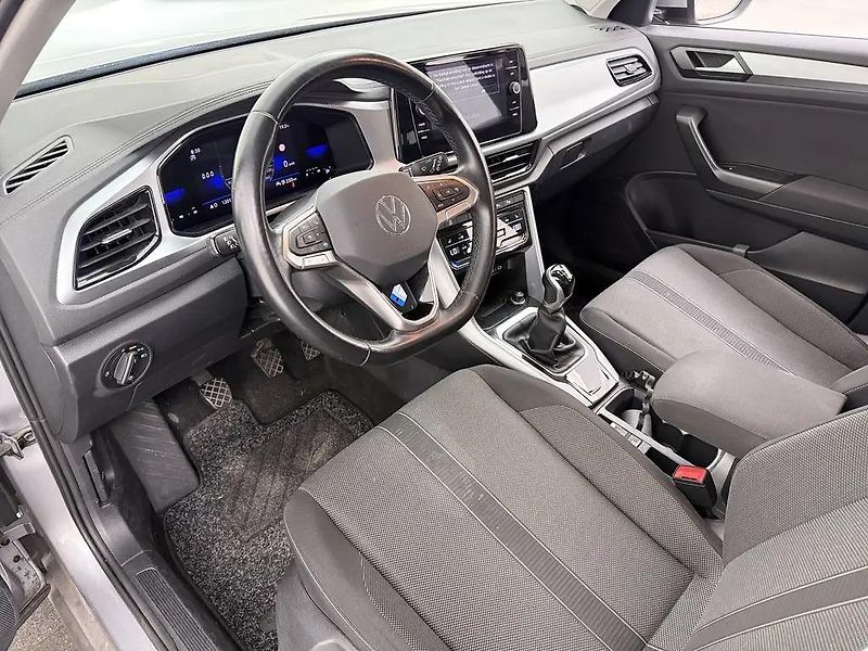 Volkswagen T-Roc 1.5TSI 110kW Business DPH 1Maj - fotka 3 z 10
