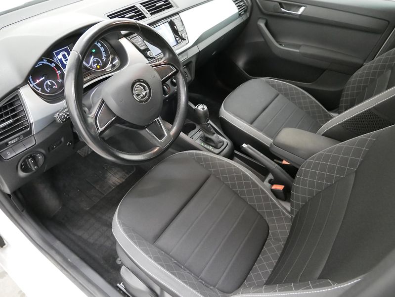 Škoda Fabia - fotka 12 z 21